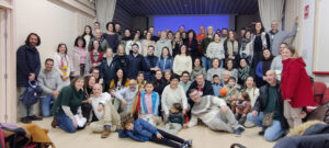 Foto final del encuentro de la Escuela de Padres en Burgos